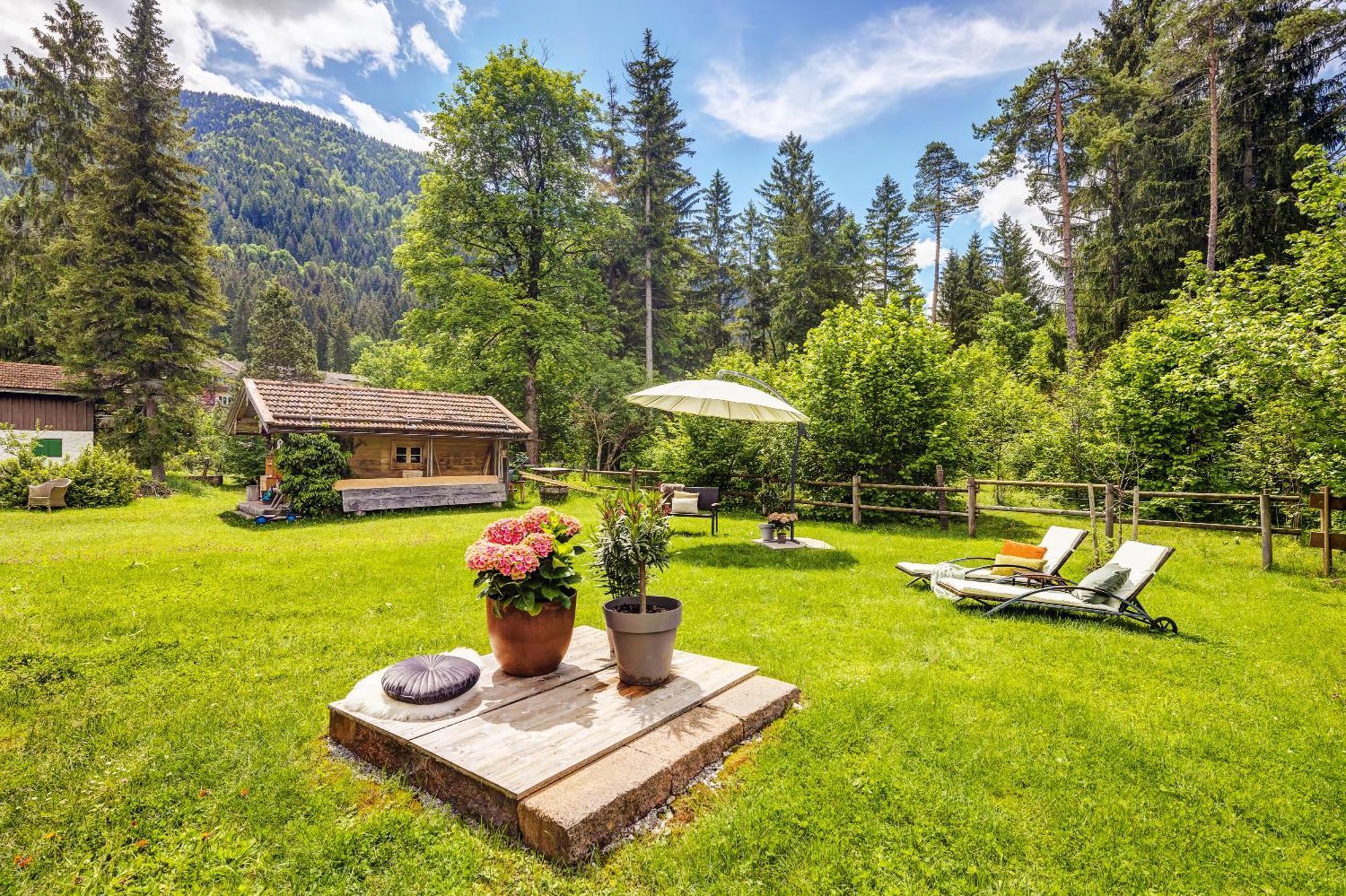 Trinis - Gaestezimmer - Bad - Bett - Kleine Kaffee - Tee-theke Mit Kuehlschrank - Parkplatz Holiday home *