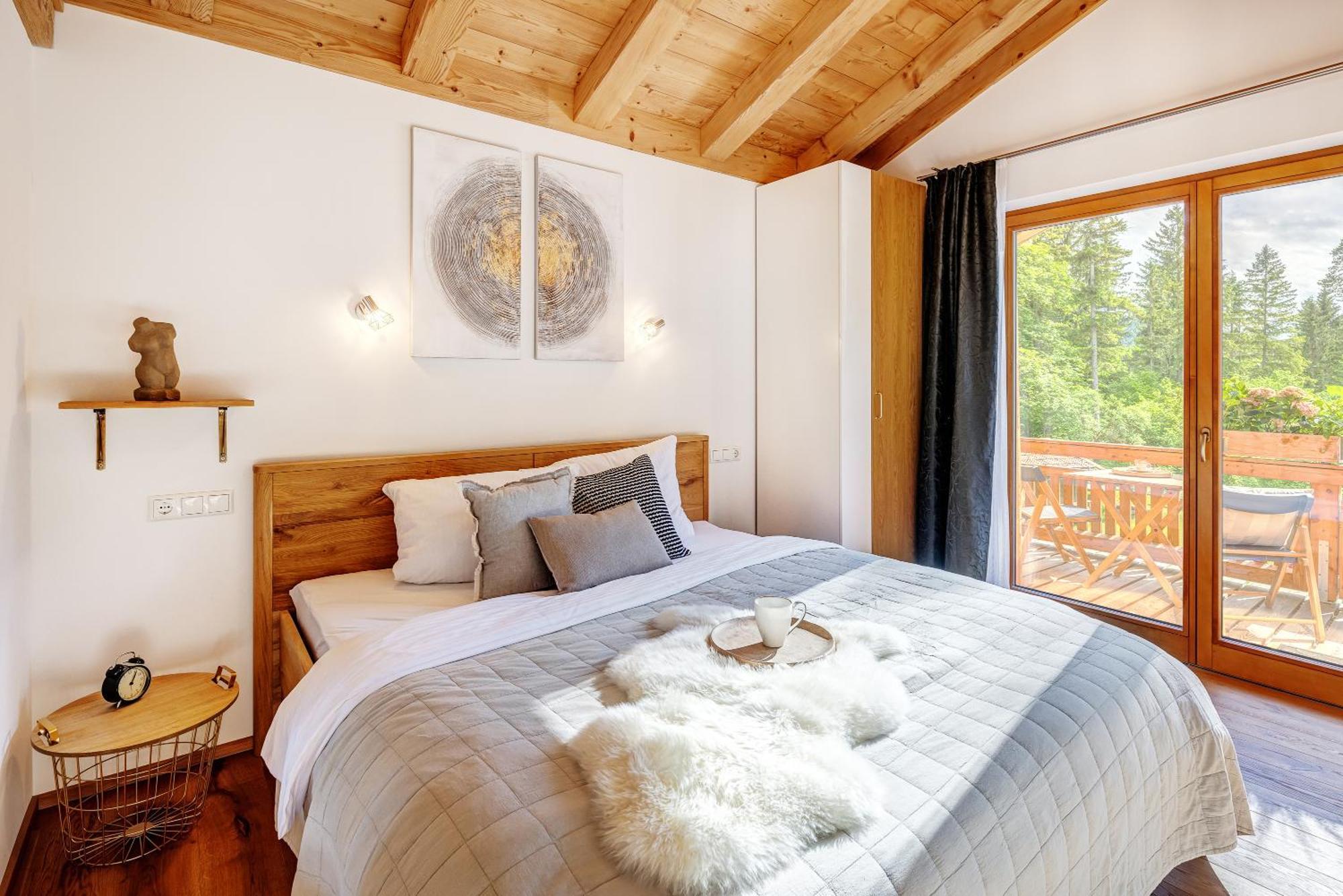 Trinis - Gaestezimmer - Bad - Bett - Kleine Kaffee - Tee-theke Mit Kuehlschrank - Parkplatz Holiday home