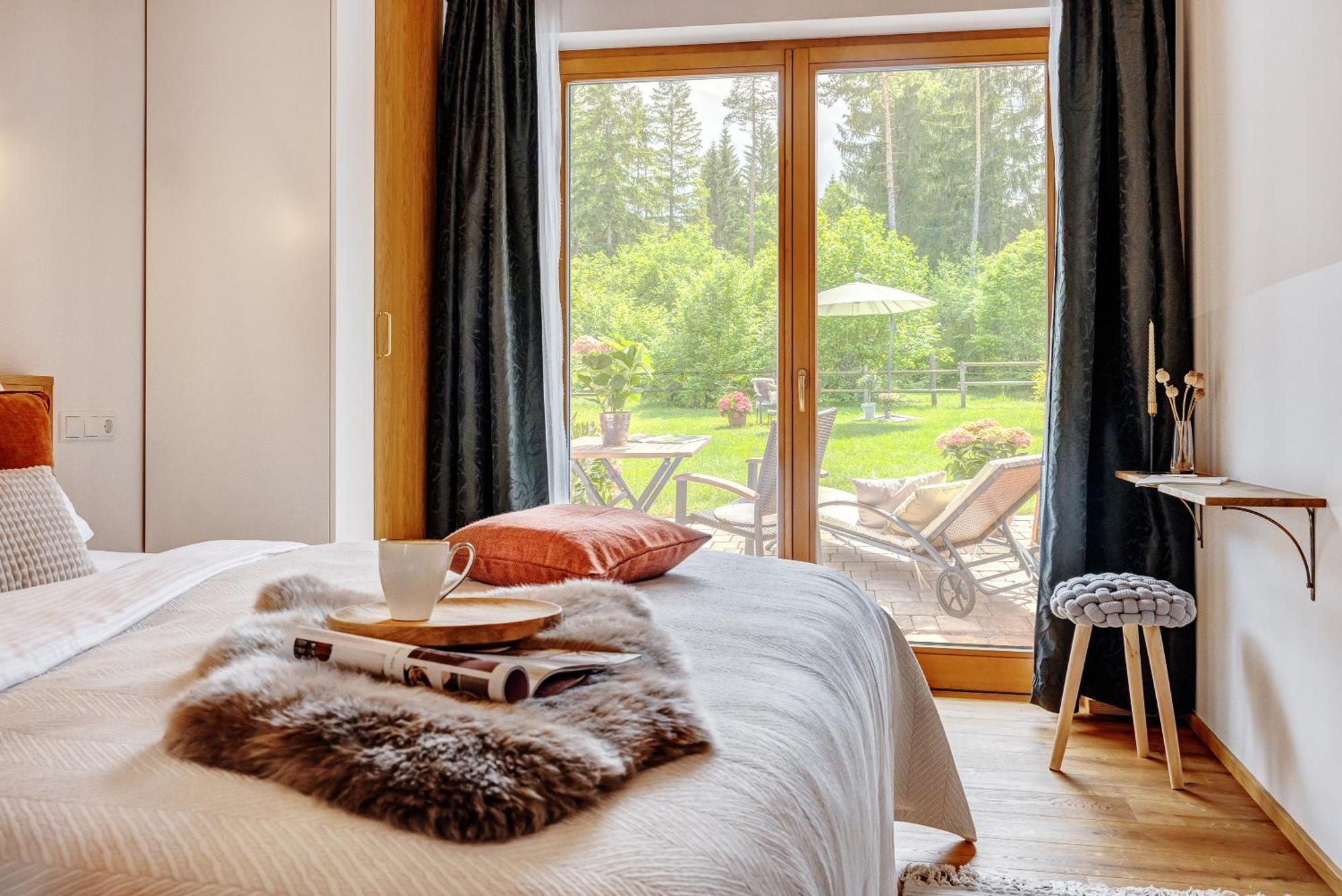 Trinis - Gaestezimmer - Bad - Bett - Kleine Kaffee - Tee-theke Mit Kuehlschrank - Parkplatz * Rottach-Egern