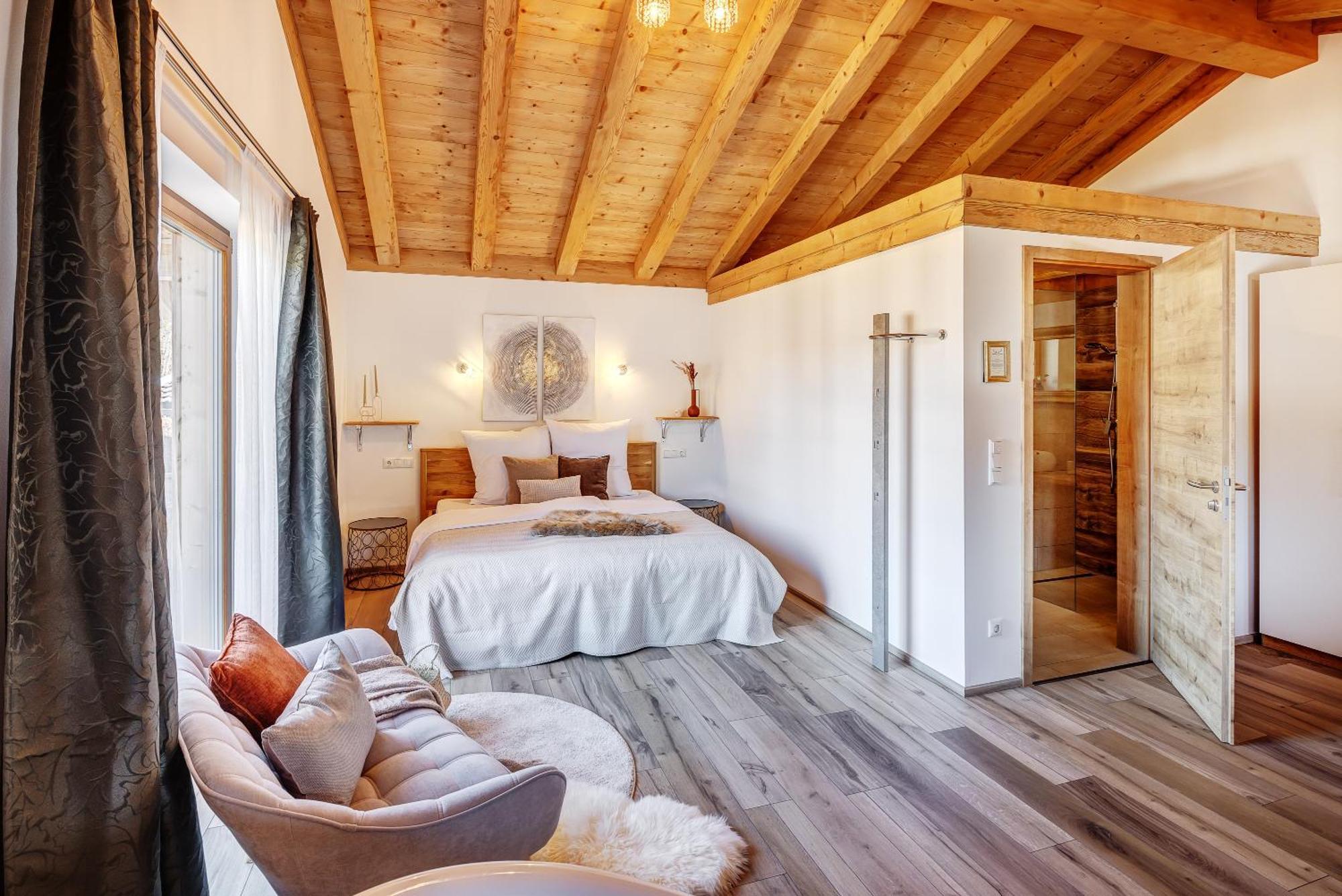 Vakantiehuis Trinis - Gaestezimmer - Bad - Bett - Kleine Kaffee - Tee-theke Mit Kuehlschrank - Parkplatz Rotta